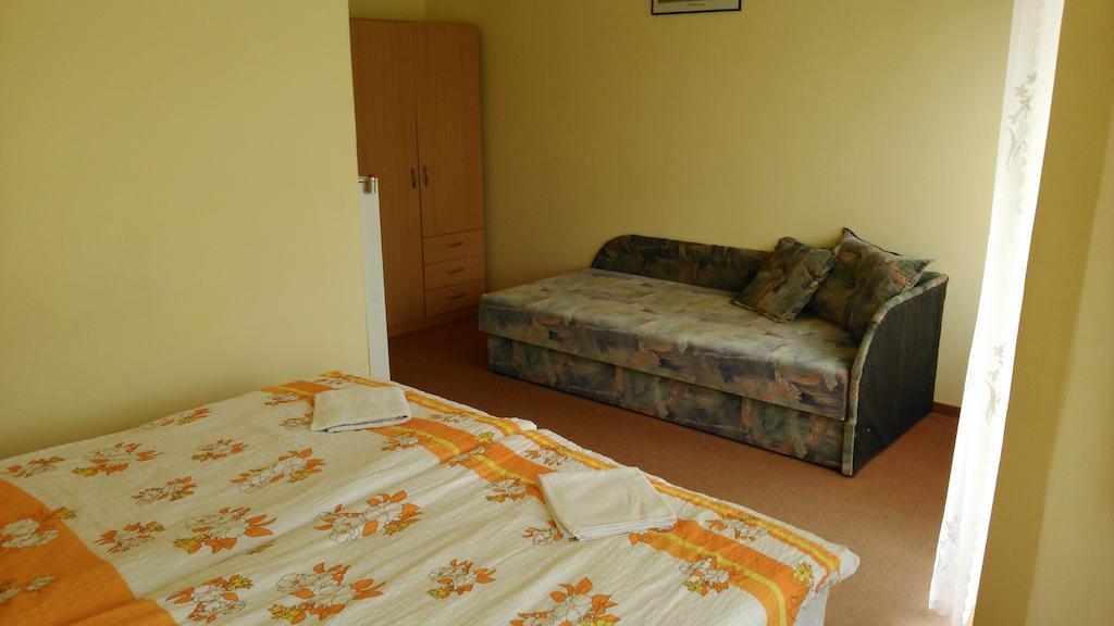 Margitapartman Bük Habitación foto
